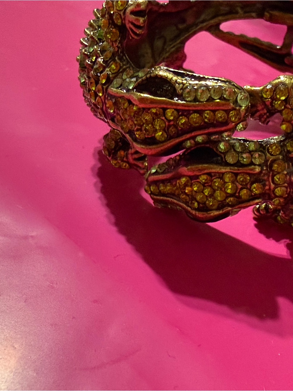 Green Rhinestone Alligator Hinged Bracelet - Picture 5 of 9